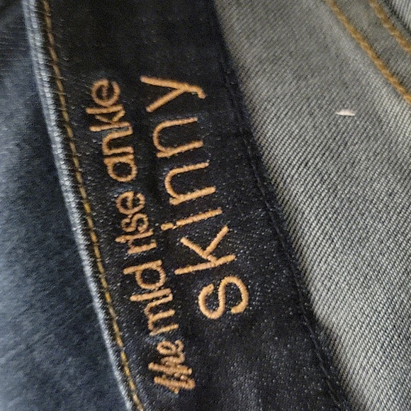 7 For All Mankind Mid Rise Ankle Skinny Jean - Picture 7 of 11